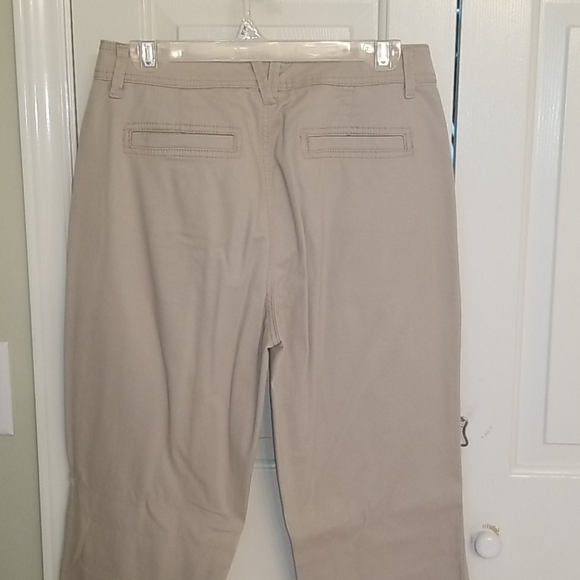 slacks - Picture 4 of 5